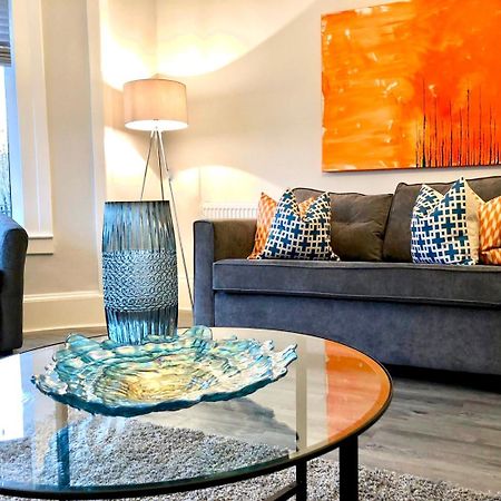 Byevo Almar Villa - Close To City And Airport - Perfect For Contractors Or Large Groups Глазгоу Екстериор снимка